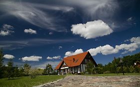 Dom nad jeziorem Bełdany